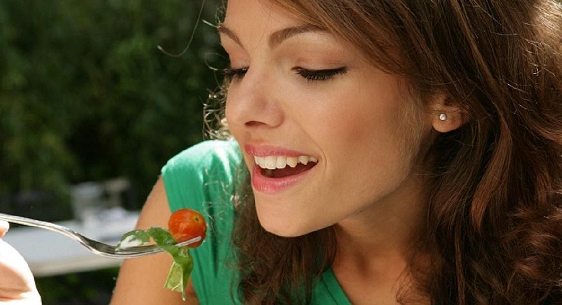 Top 10 Natural Nutrients for Youthful, Healthy Skin