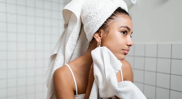 The Science Behind Younger-Looking Skin & Nourishing Tips